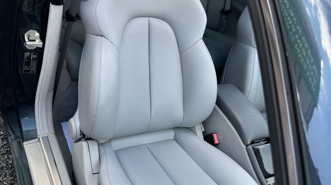 Mercedes CLK 430 430 Avantgarde V8 Xenon Navi Piele PDC Trapa 2001 2001