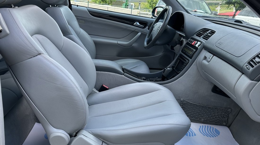 Mercedes CLK 430 430 Avantgarde V8 Xenon Navi Piele PDC Trapa 2001 2001