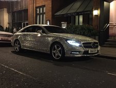 Mercedes CLS incrustat cu diamante