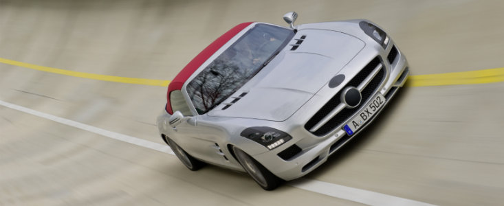 Mercedes dezvaluie noul SLS AMG Roadster. Sau pe-aproape Mercedes dezvaluie noul SLS AMG Roadster. Sau pe-aproape