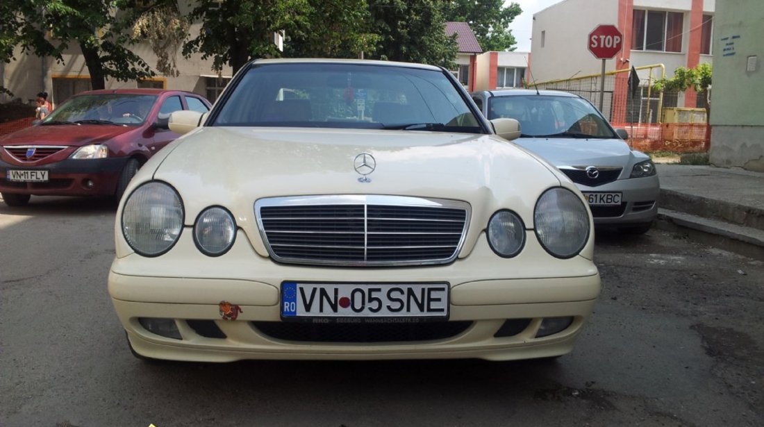 Mercedes E 200 2148