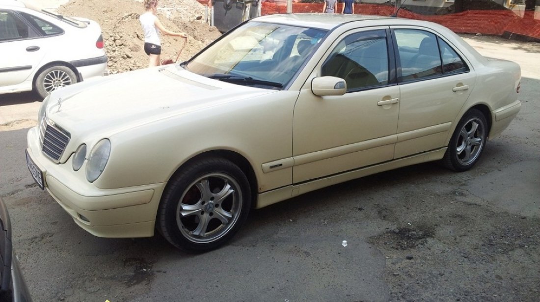 Mercedes E 200 2148