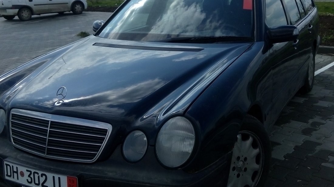 Mercedes E 220 2,2 2002