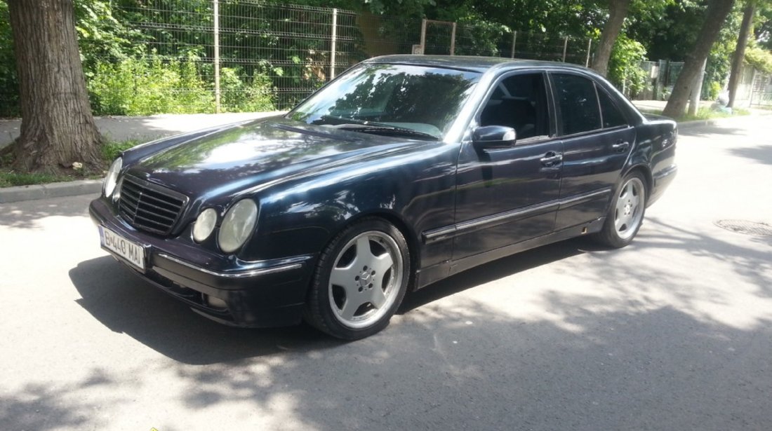 Mercedes E 220 2200