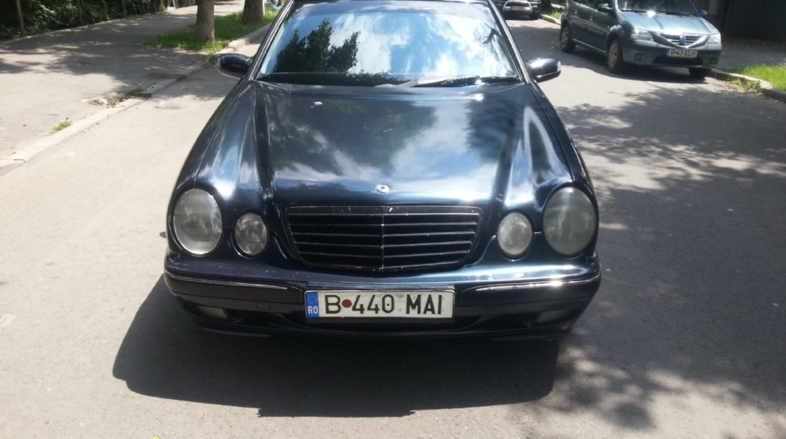 Mercedes E 220 2200