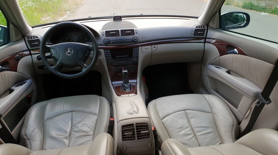 Mercedes E 240 2600 2006