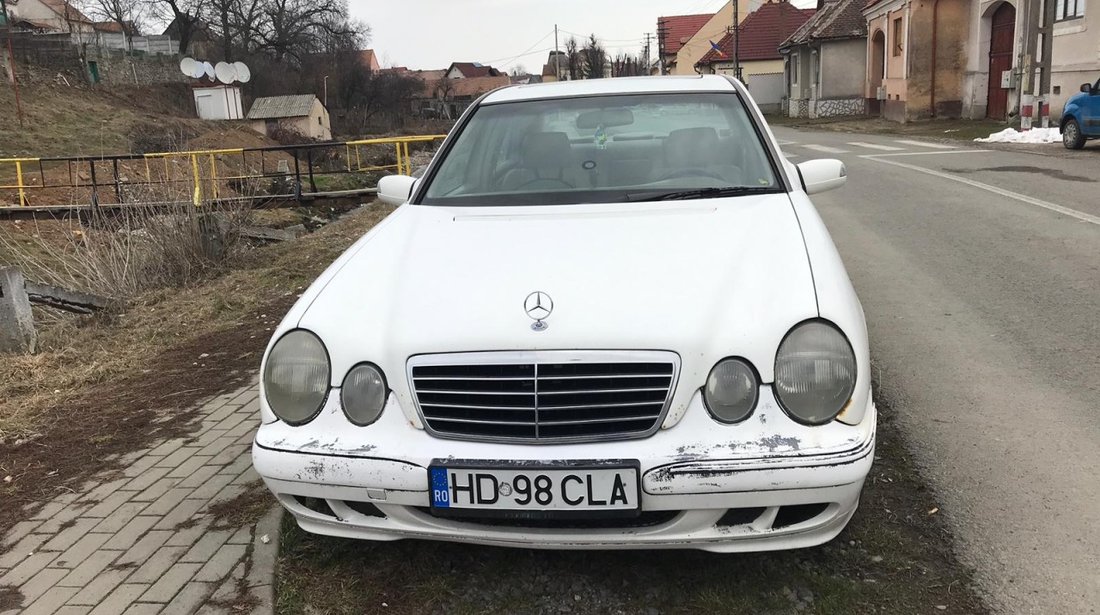 Mercedes E 270 270 CDI 2001