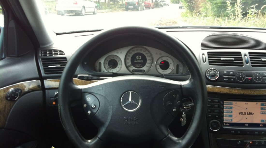 Mercedes E 270 270 CDI 2004