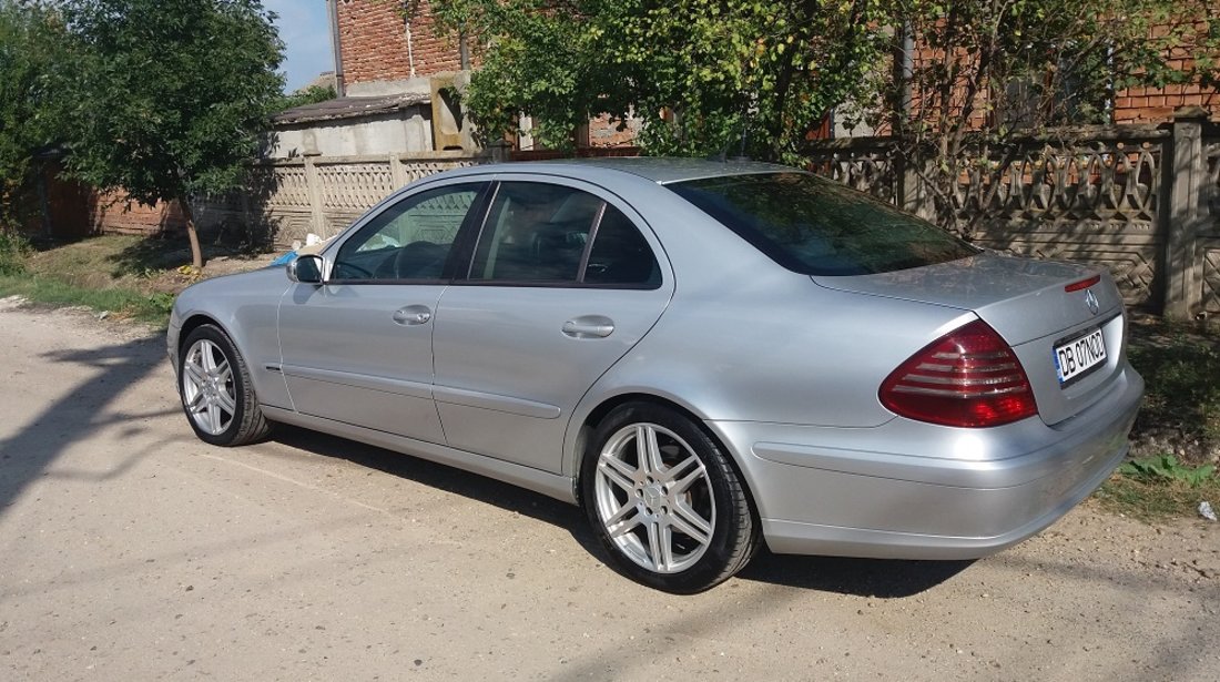 Mercedes E 270 2700 cdi 2002