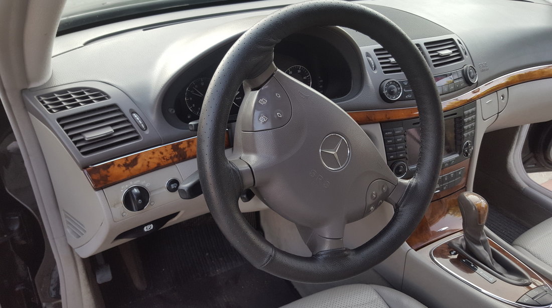 Mercedes E 280 3.2 2004