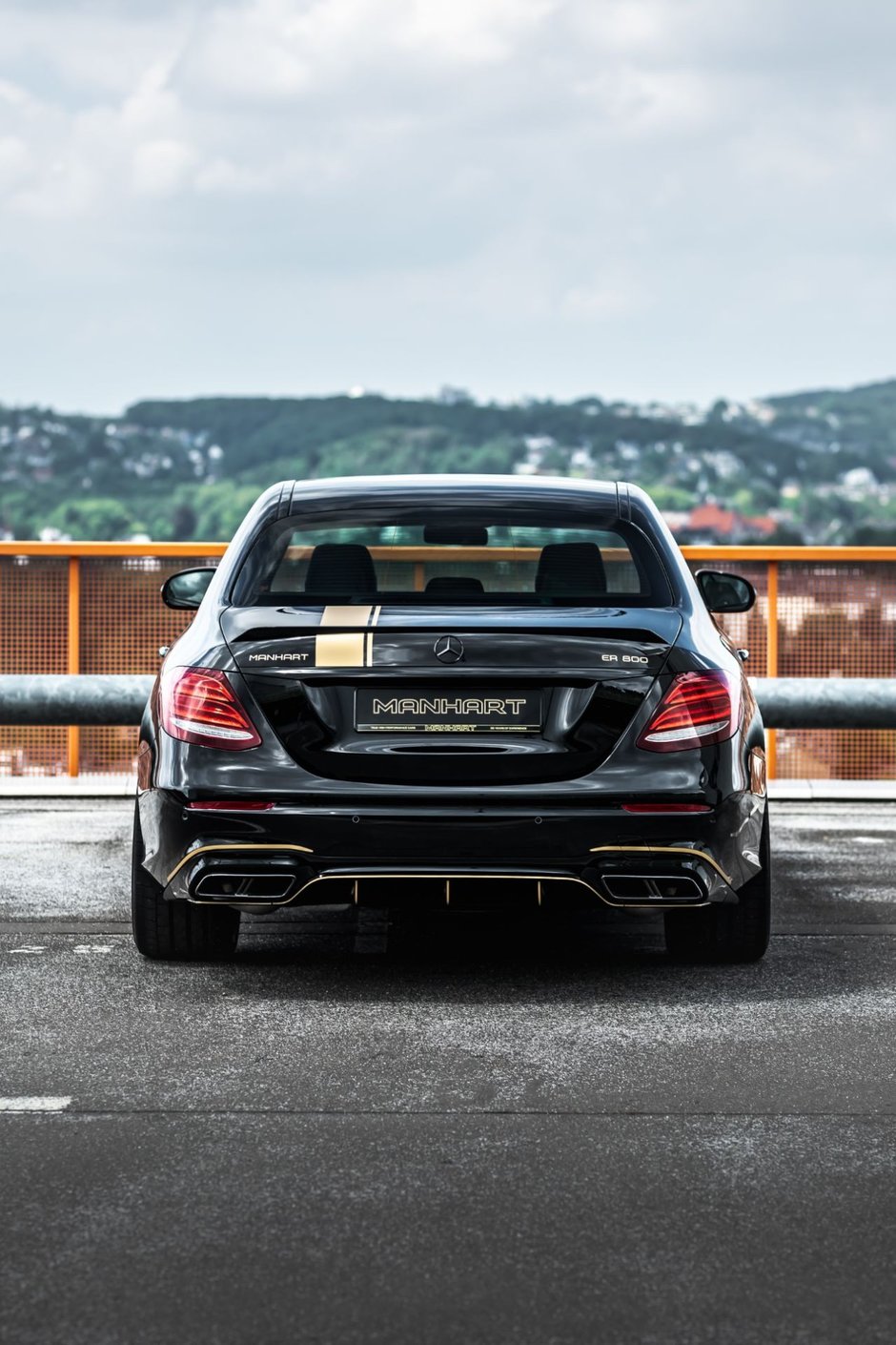 Mercedes E 63 S de la Manhart Performance