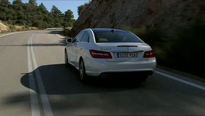 Mercedes E-Class Coupe in actiune