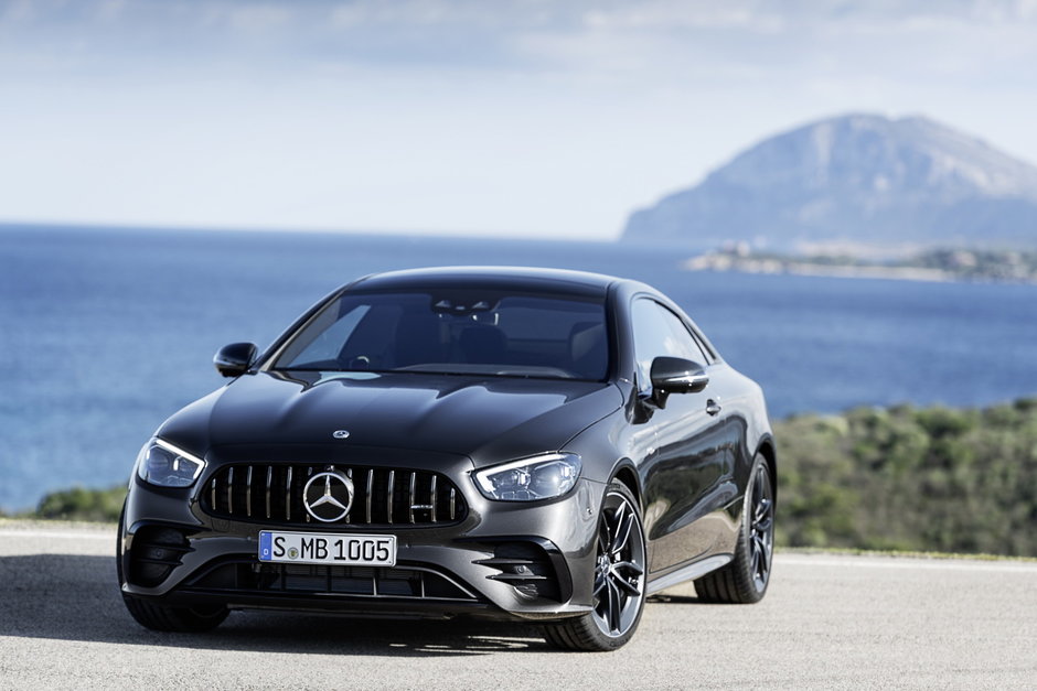 Mercedes E-class Coupe si Cabrio facelift