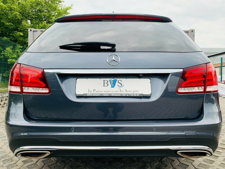 Mercedes E-Class cu 422.000 de kilometri de vanzare