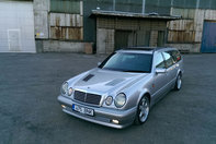Mercedes E-Class cu motor V8 de 6.0 litri