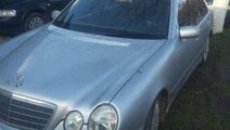 Mercedes E class din 2001 2.2 dezmembrez