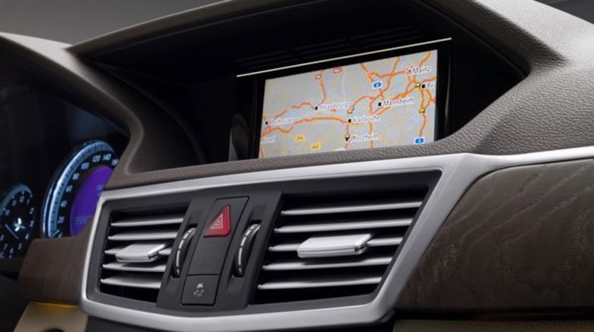 Mercedes E-CLASS DVD Navigatie Comand APS EUROPA 2018/2019