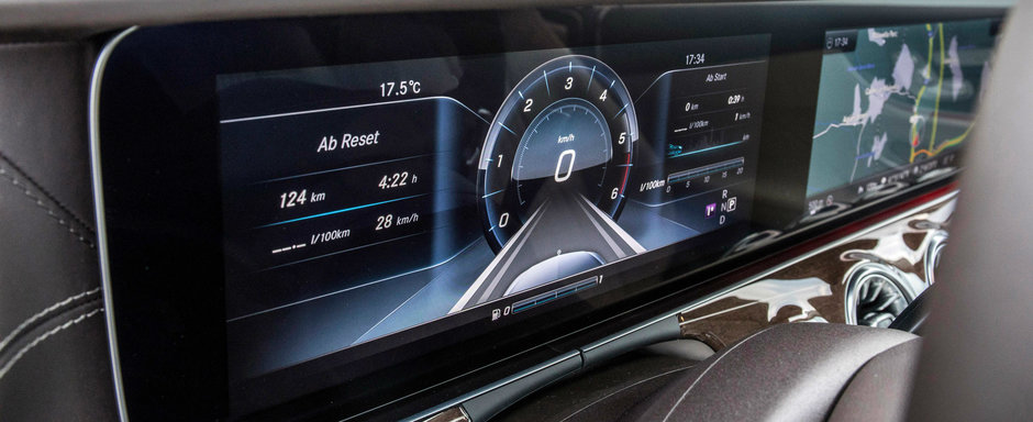 Mercedes E-Class primeste imbunatatiri. Va putea intelege 450 de comenzi vocale in 22 de limbi Mercedes E-Class primeste imbunatatiri. Va putea intelege 450 de comenzi vocale in 22 de limbi