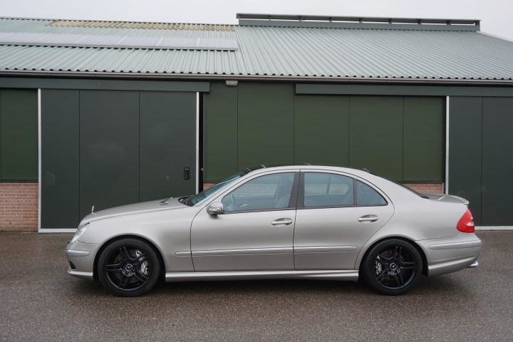 Mercedes E55 AMG din 2004