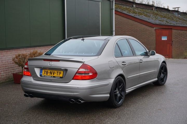 Mercedes E55 AMG din 2004