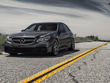 Mercedes E63 AMG cu jante Vorsteiner