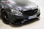 Mercedes E63 AMG de la Revozport