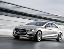 Mercedes F800 Style  - O mica portie din viitorul CLS