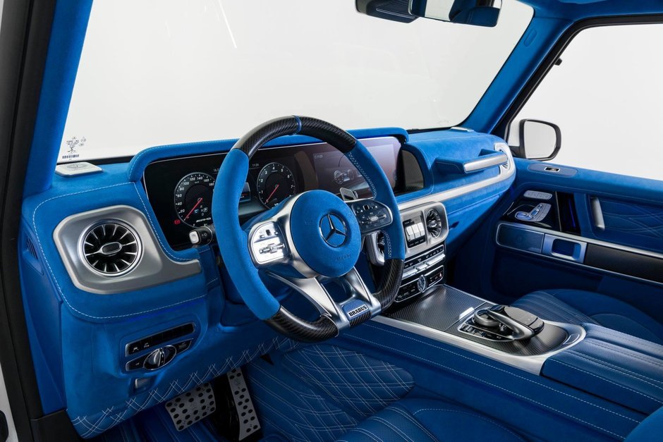 Mercedes G-Class cu interior albastru