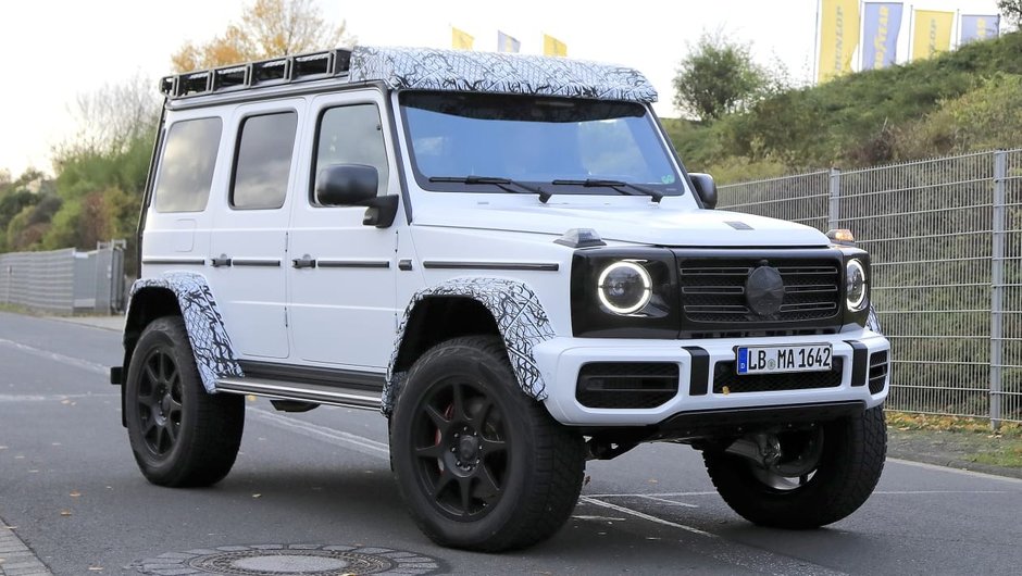 Mercedes G500 4×4² necamuflat