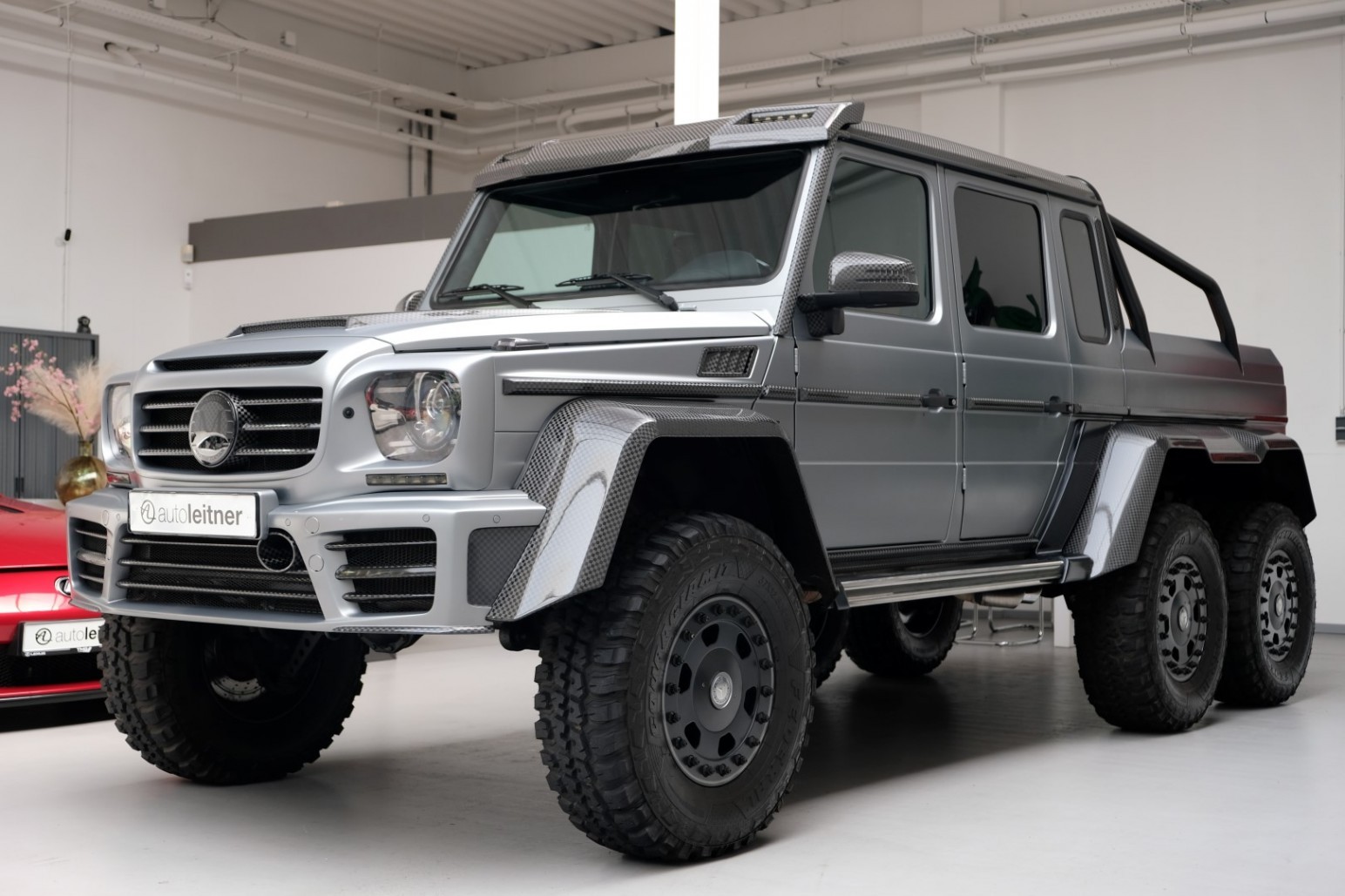 Мерседес g63 AMG 6x6 Brabus