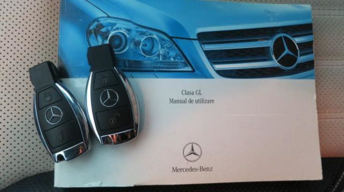 Mercedes GL 320 350 CDI 4MATIC BlueEFFICIENCY 7G-TRONIC Grand Edition - 2.987 cc / 265 CP 2012