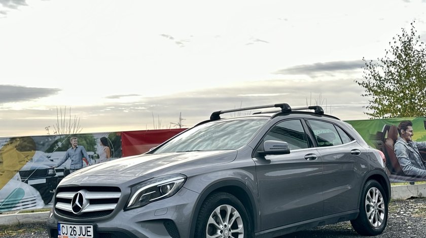 Mercedes GLA 220 220CDI 4Matic 7G-DCT Xenon Navi Pilot Clima euro6 2015