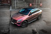 Mercedes GLE Coupe cu vopsea cameleon si jante Vossen