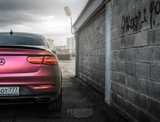 Mercedes GLE Coupe cu vopsea cameleon si jante Vossen