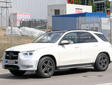 Mercedes GLE necamuflat