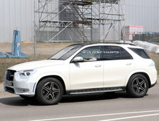 Mercedes GLE necamuflat