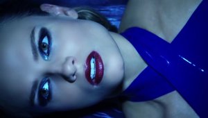 Mercedes imbraca in latex noul SL. De dragul modei, bineinteles