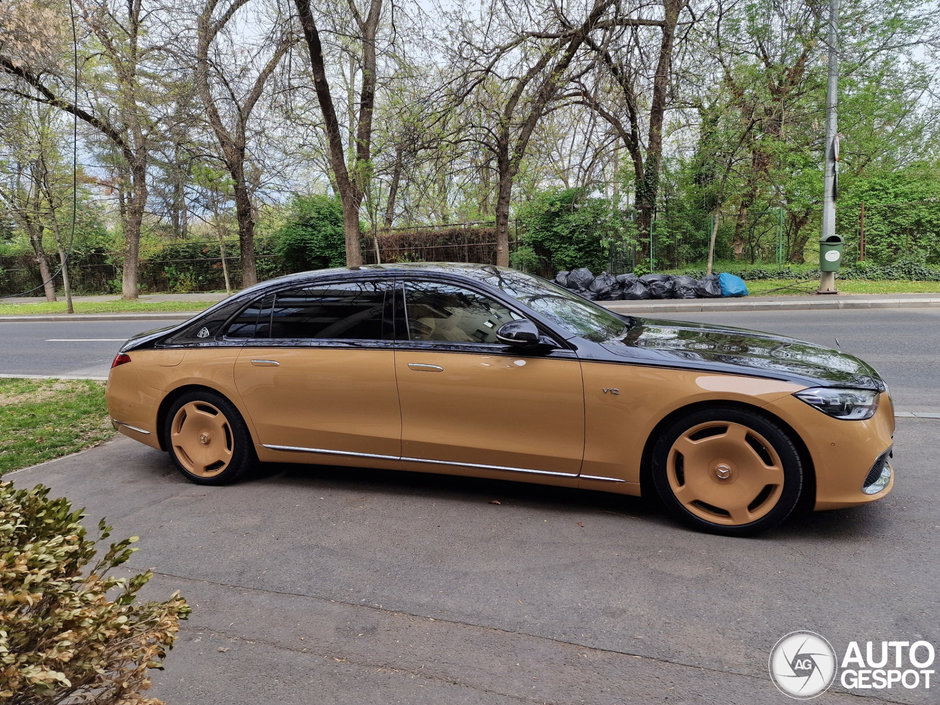 Mercedes‑Maybach S 680 by Virgil Abloh by Virgil Abloh by Virgil Abloh