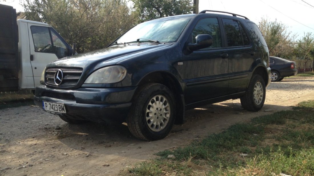 Mercedes ML 270 163cp