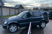 Mercedes ML cu 842.363 de kilometri la bord