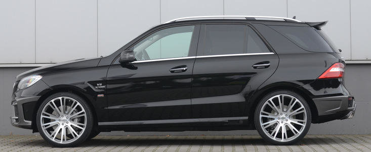Mercedes ML63 AMG by Brabus - 620 cai putere, peste 300 kilometri pe ora! Mercedes ML63 AMG by Brabus - 620 cai putere, peste 300 kilometri pe ora!