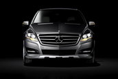 Mercedes R-Class isi arata noua fata