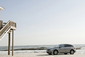 Mercedes R-Class isi arata noua fata
