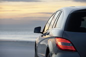 Mercedes R-Class isi arata noua fata