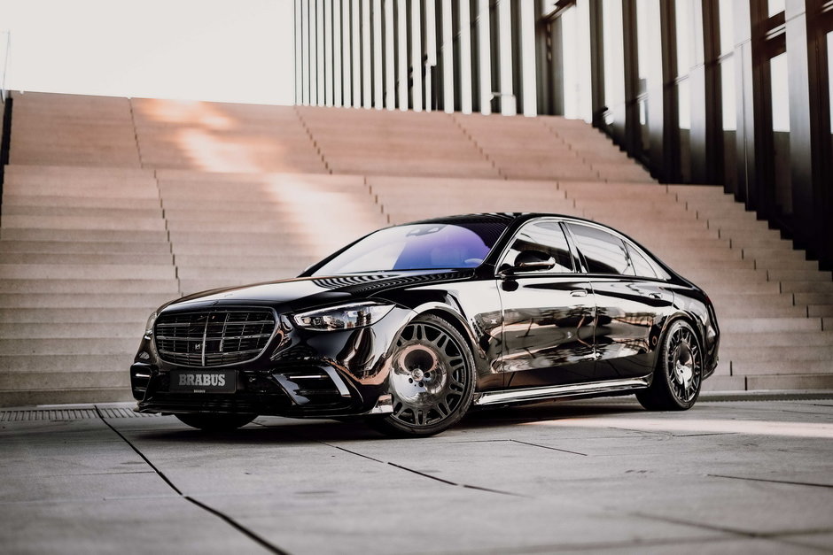 Mercedes S-Class de la Brabus