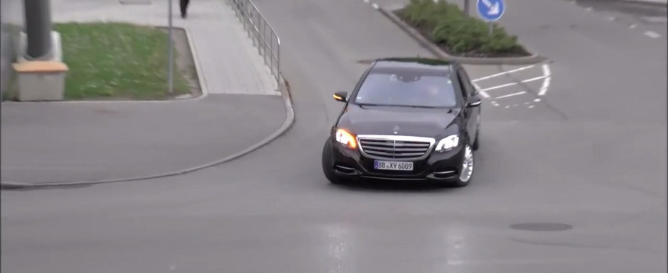 Mercedes S-Class Facelift, surprins in haine de gala. Ce spuneti de noua limuzina? Mercedes S-Class Facelift, surprins in haine de gala. Ce spuneti de noua limuzina?