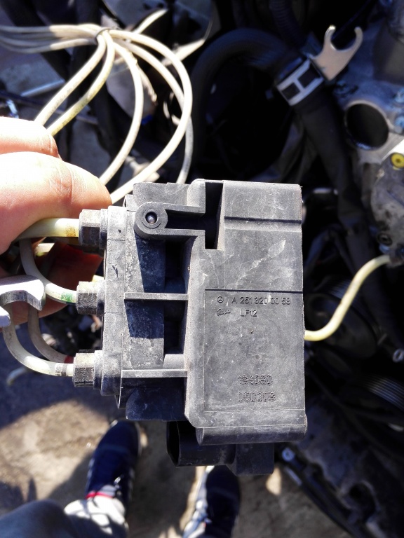 Mercedes S Class, ML, R Class, Bloc valve, A2513200058
