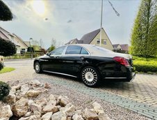 Mercedes S-Class transformat in Mercedes-Maybach S-Class