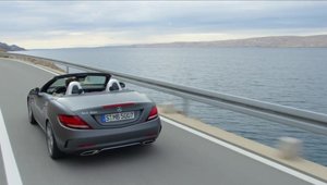 Mercedes SLC 300 in actiune