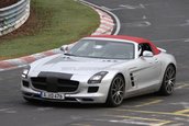 Mercedes SLS AMG Roadster surprins necamuflat